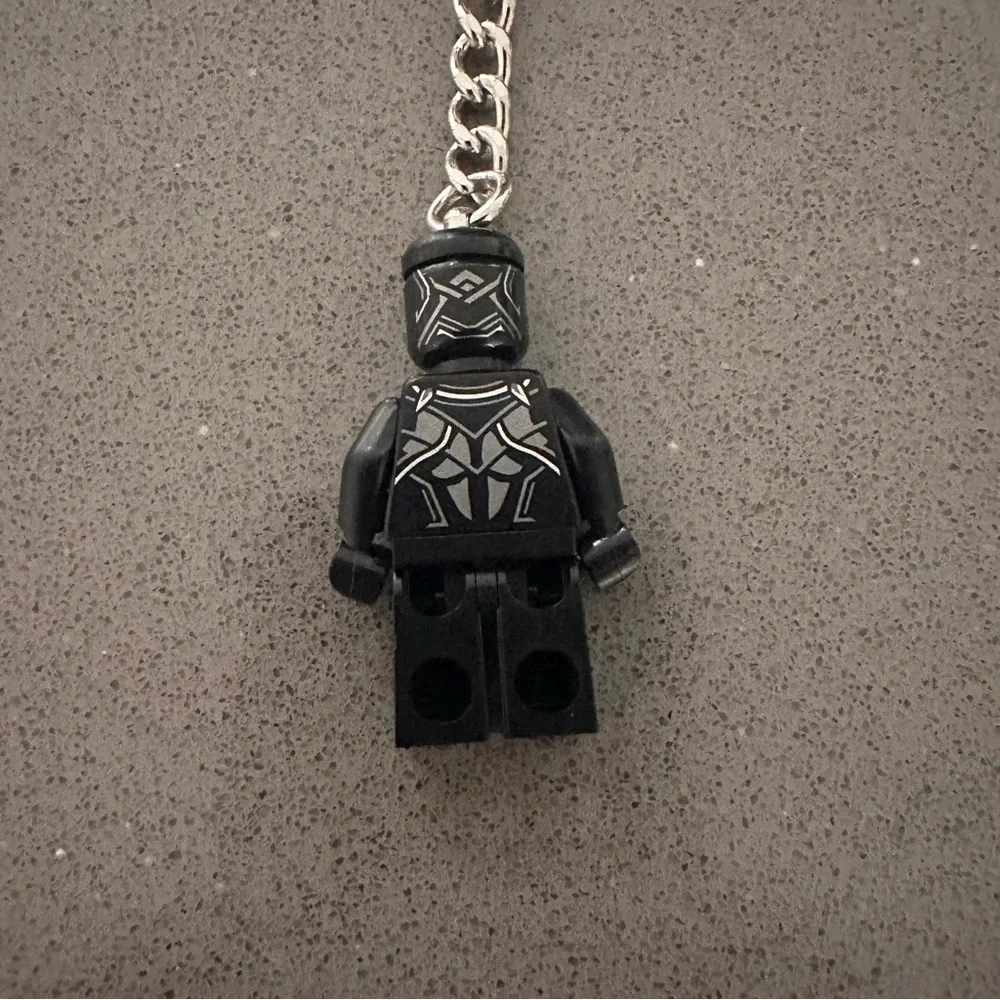 LEGO Marvel Black Panther Minifigure Keychain w Tag Wakanda Key Ring